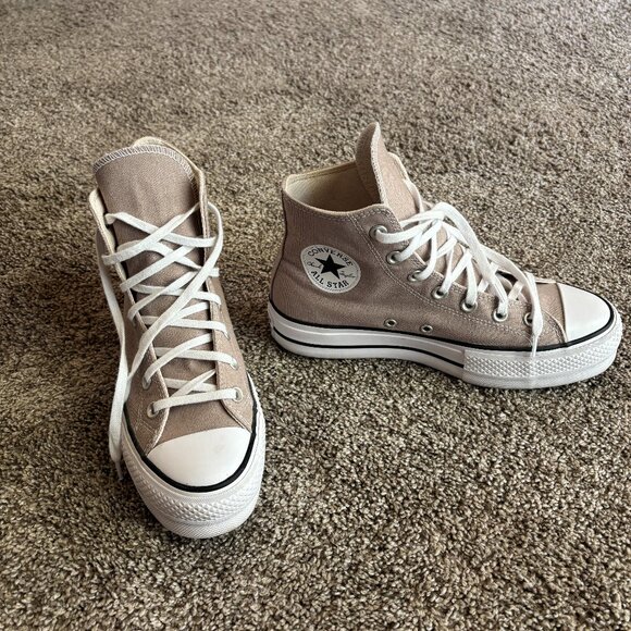 Chuck Taylor All Star Lift Platform Canvas Women's 8 - Picture 3 of 4